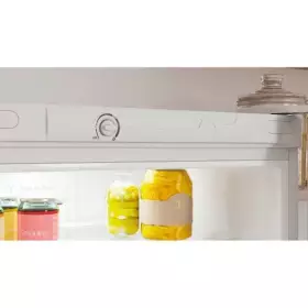 Холодильник Indesit ITR 4200 W