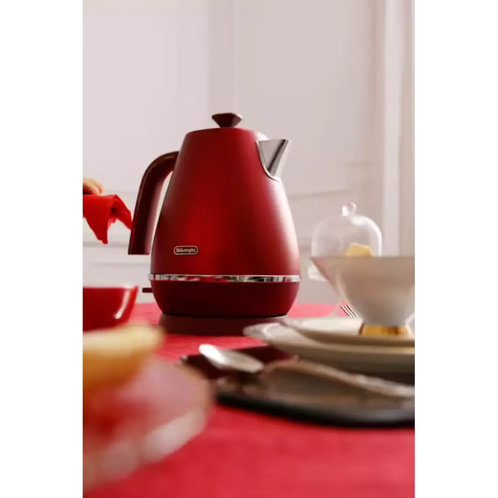Электрический чайник DeLonghi KBI 2001.R