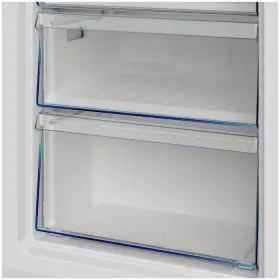 Морозильная камера Beko B3RFNK292W белая