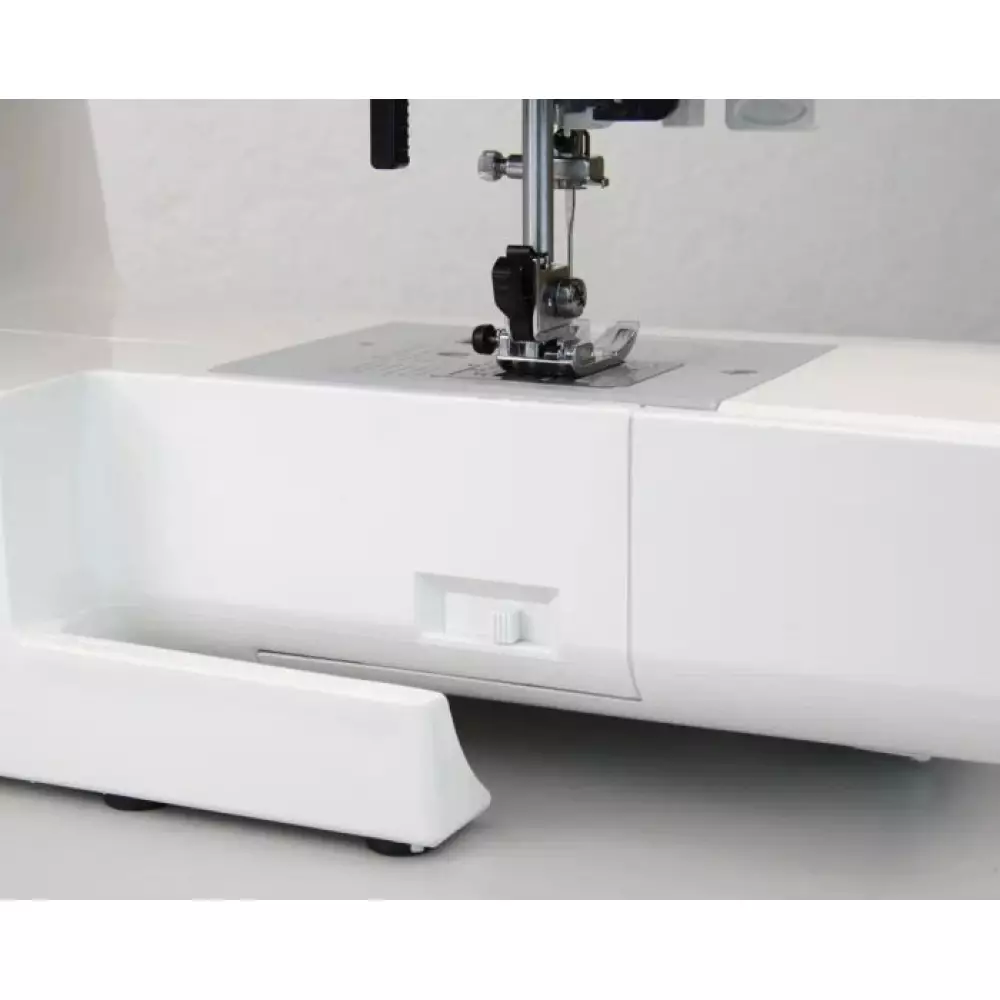 Швейная машина Janome 2030DC